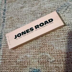 Jones Road Just Enough Tinted Moisturizer, Shade Pecan
